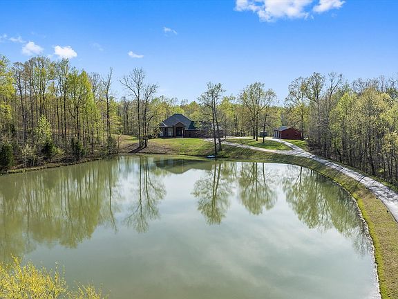 4th image of 350 Applewood Dr