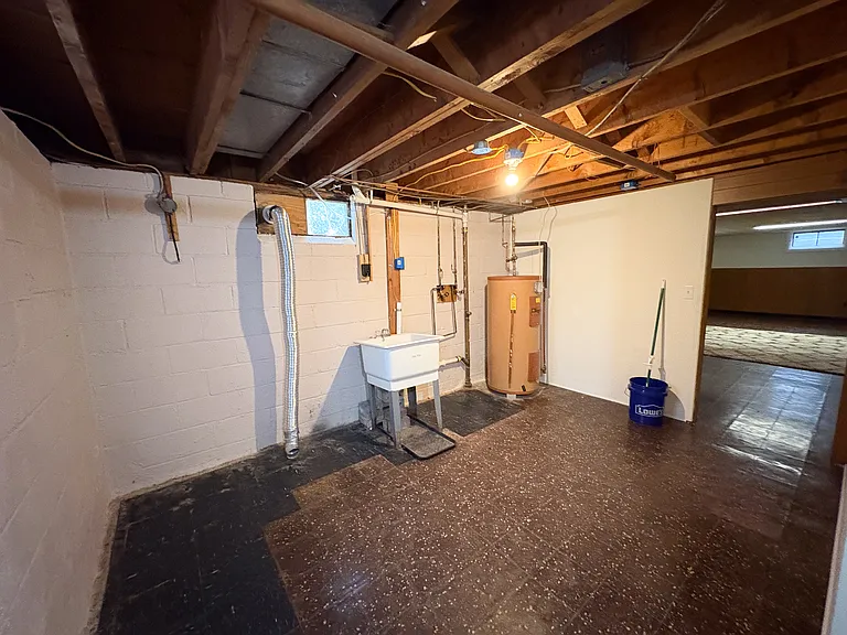 38 Marshall Dr — Photo 43