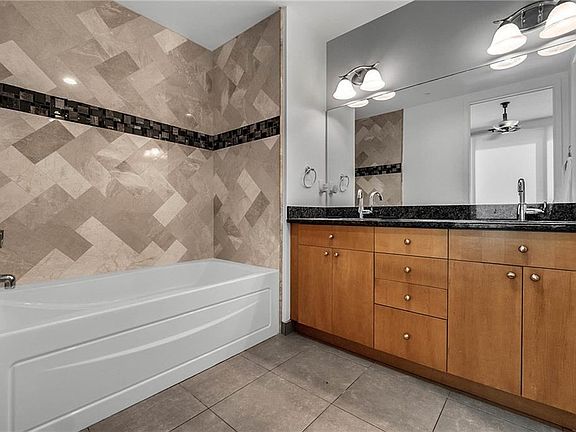 5th image of 150 E Robinson St #29B-6