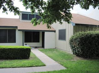 1901J Leslie Dr, Kerrville, TX 78028