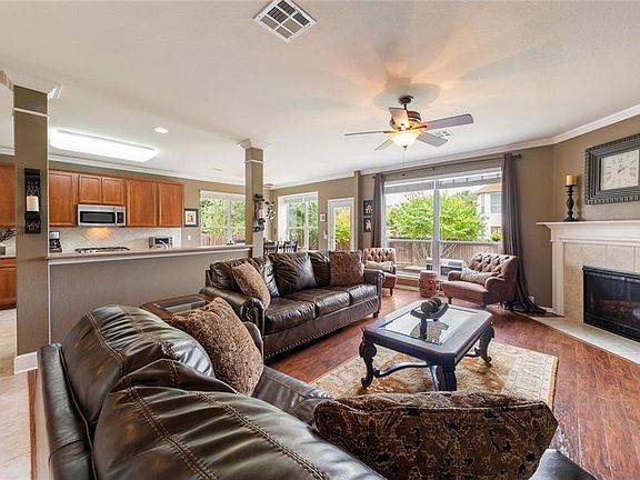 2nd image of 317 Sweet Gum Dr