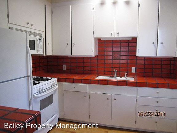 3rd image of 23919 E Cliff Dr #19