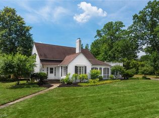 13455 Edgewater Dr, Lakewood, OH 44107