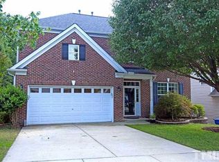 239 Stobhill Ln, Holly Springs, NC 27540