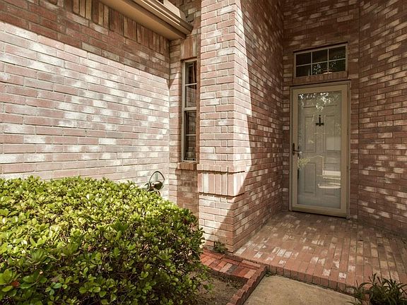 3rd image of 5426 Timber Park Dr
