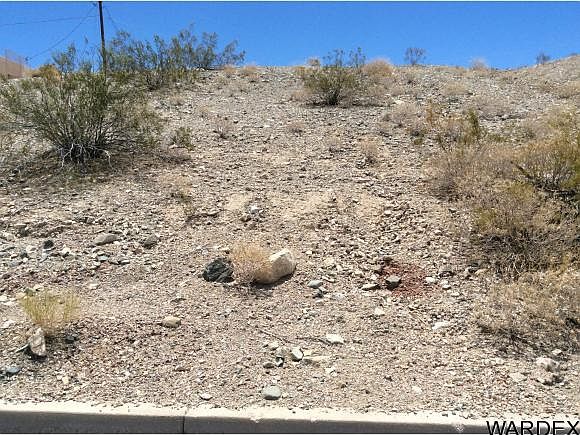 1st image of 2950 Crater Dr