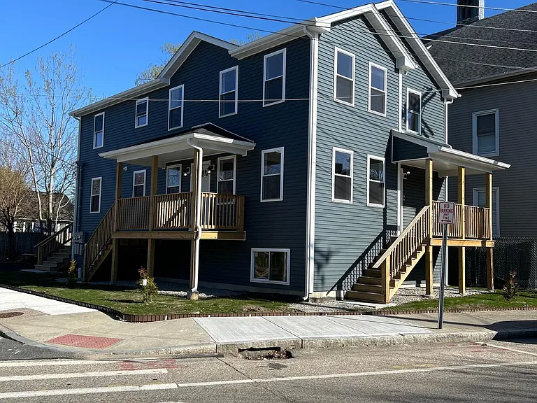 472 Friendship St #B — Photo 7