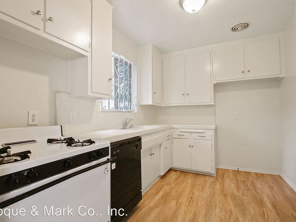 1st image of 907 S Holt Ave APT 2