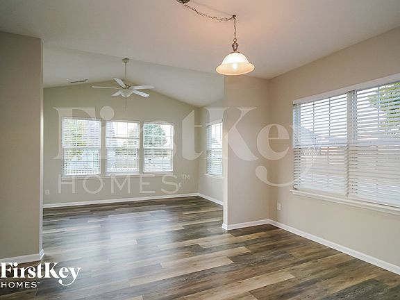 3rd image of 2407 Twinleaf Dr