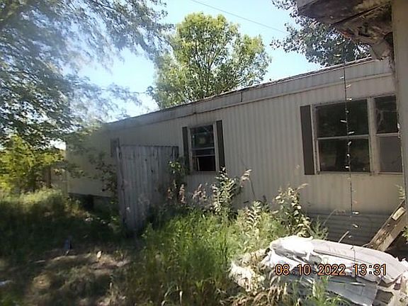 4th image of 11549 192nd St