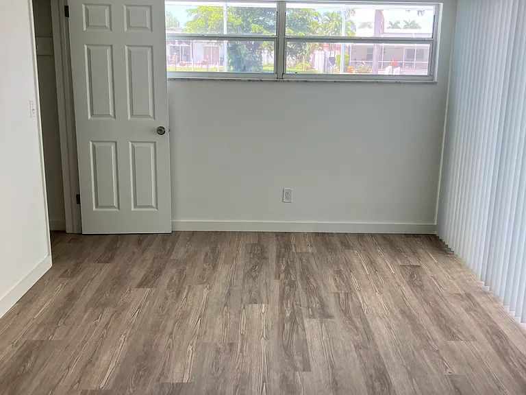 5242 Seagull Ct — Photo 5