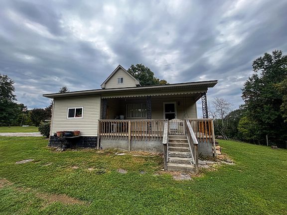 3rd image of 762 Jacks Ridge Rd