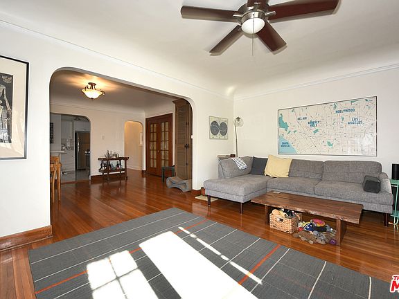 4th image of 913 S Sycamore Ave