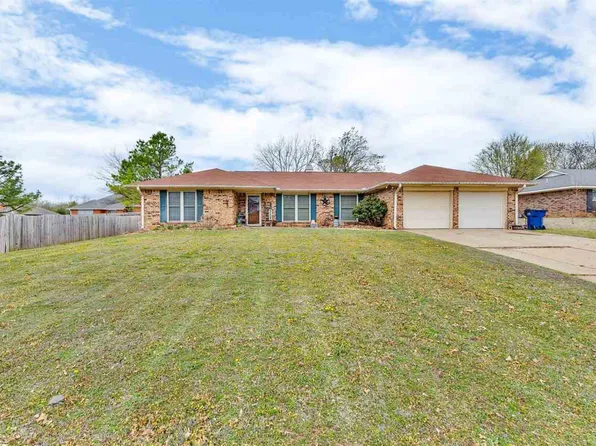 1324 S Mansfield Dr, Stillwater, OK 74074