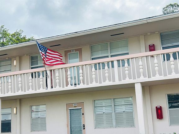 4th image of 314 Farnham P #314