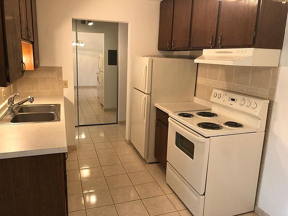 4th image of 14620 Garrett Ave