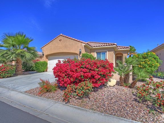 2nd image of 81568 Avenida De Baile