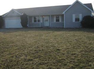 410 S Main St, Advance, IN 46102