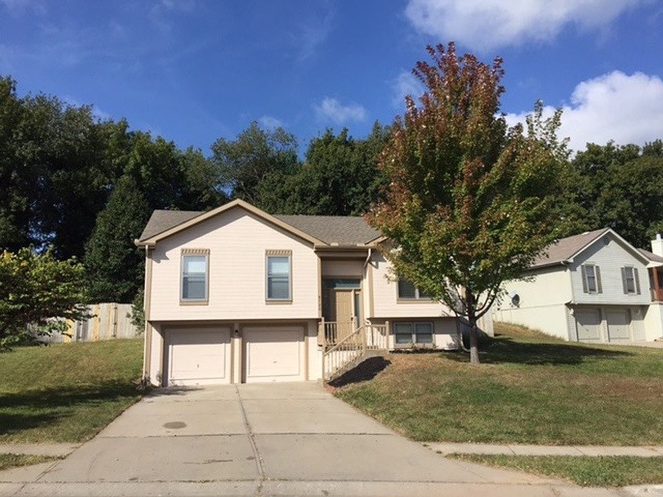 1st image of 8720 N Crawford Ave