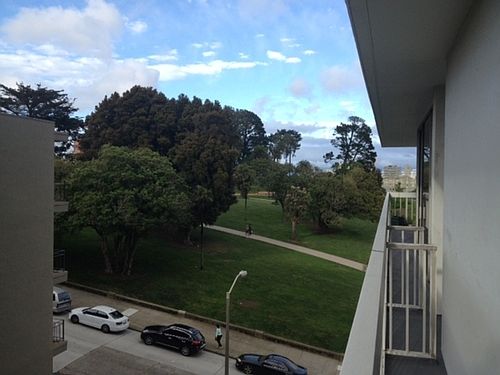 5th image of 2200 Sacramento St APT 405
