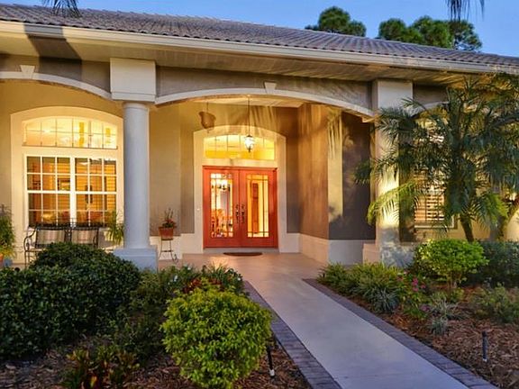 3rd image of 716 Egret Walk Ln