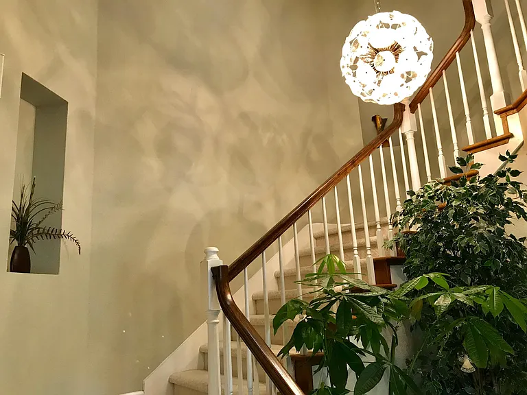 16 Violet Ln — Photo 2