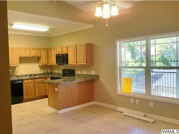5th image of 801 16th Ave Unit 3B