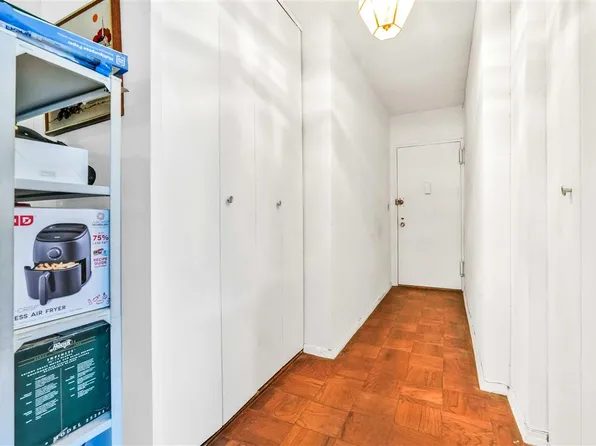 77 East 12th Street image 5 of 21