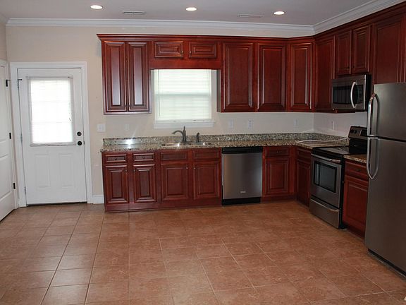 3rd image of 1724 Stone Castle Dr NE