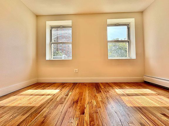 2nd image of 329 Pulaski St #4A