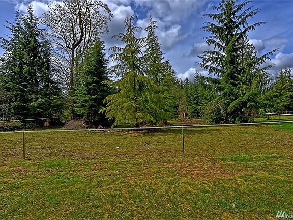 3rd image of 6910 219th Ave NE