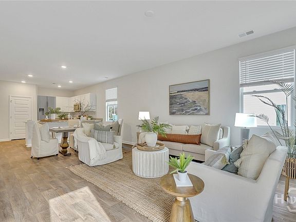 5th image of 1055 Lake Boulevard