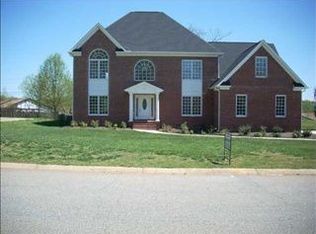 102 N Bennington Dr, Spartanburg, SC 29307