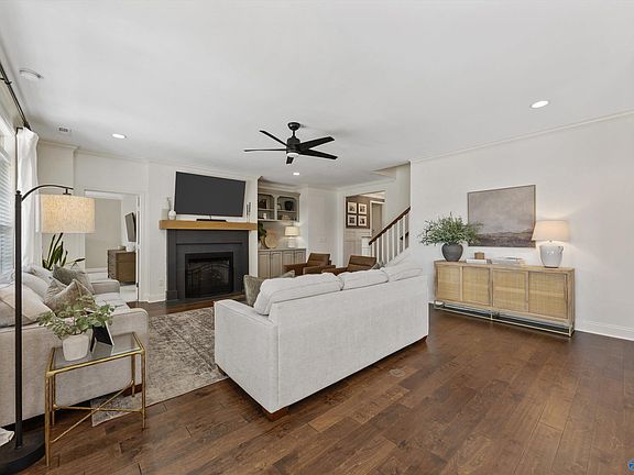 5th image of 7604 Summerdawn Dr