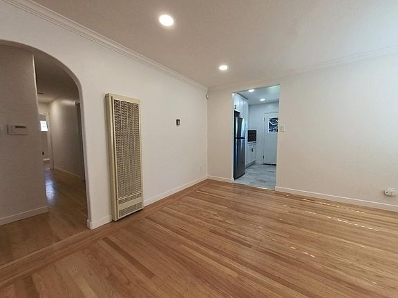 2nd image of 808 Floresta Blvd