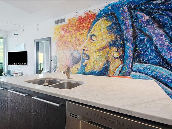 3rd image of 900 Biscayne Blvd APT 4403