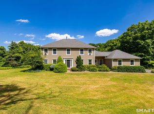 18 South St, Woodbury, CT 06798