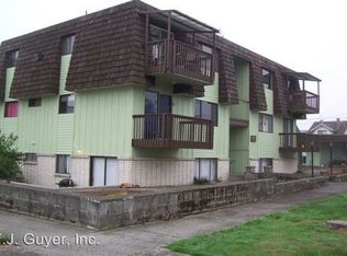 402 W Magnolia St, Centralia, WA 98531