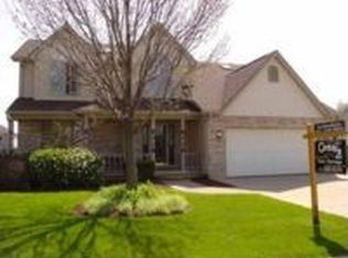 10612 Elizabeth Ave, Huntley, IL 60142