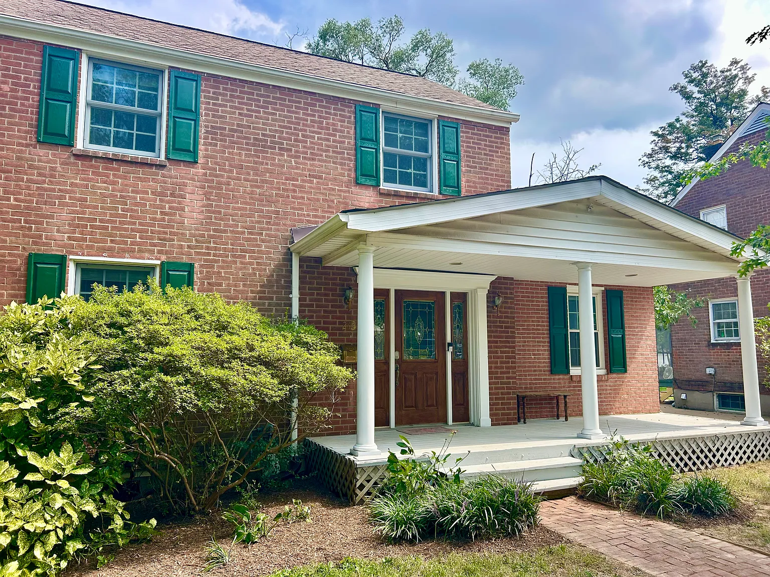 4 bed, 1270 sqft, $4,000 — Photo 2
