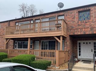 4298 Chateau De Ville Dr APT F, Saint Louis, MO