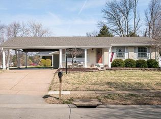 12049 Weshire Pl, Maryland Heights, MO