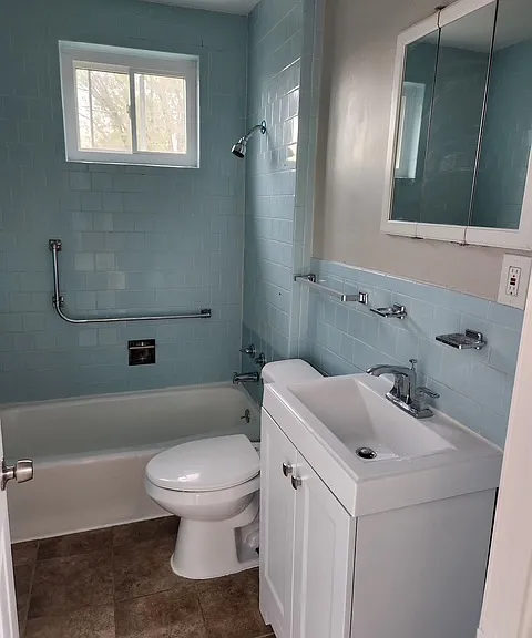 4525 Furley Ave — Photo 9