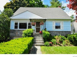 39 Nelson Rd, Scarsdale, NY 10583