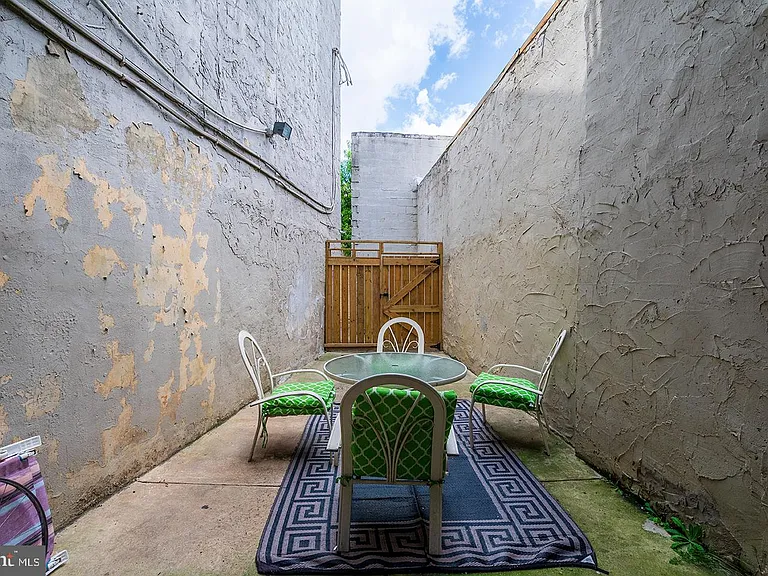 1122 E Passyunk Ave #1 — Photo 10