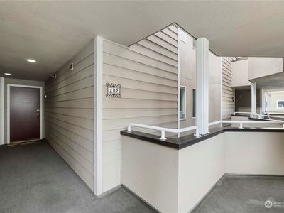 22218 5th Avenue S #202, Des Moines, WA, 98198