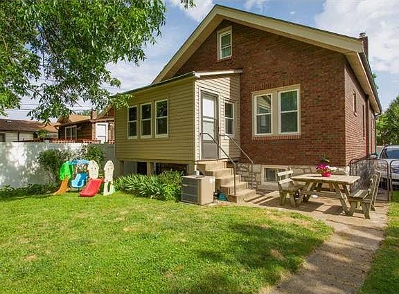 3rd image of 5438 Holly Hills Ave