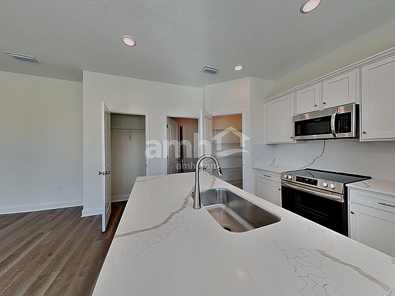 4th image of 2567 Feather Crest Dr