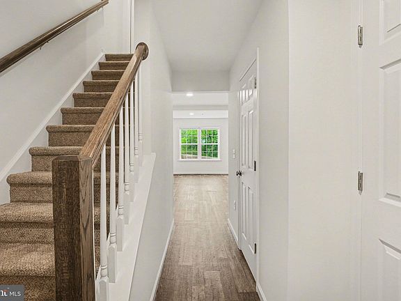 2nd image of 24 Sand St