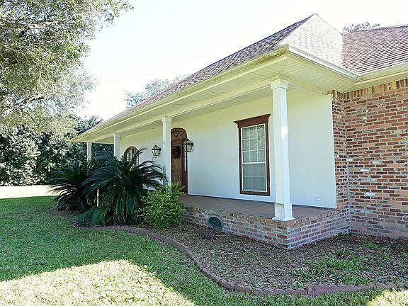 4th image of 103 Thoroughbred Park Dr
